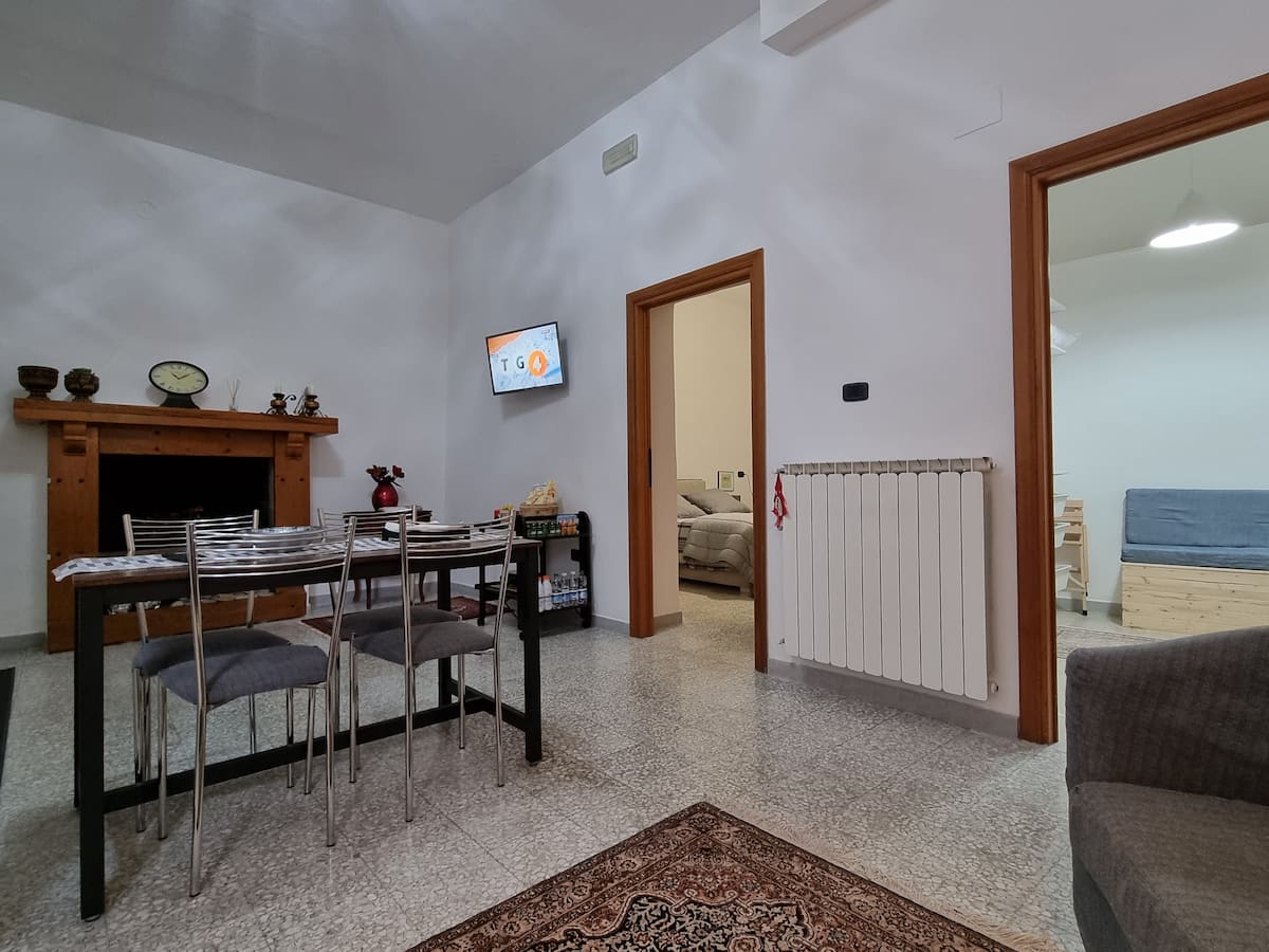 Soggiorno e cucina · 8